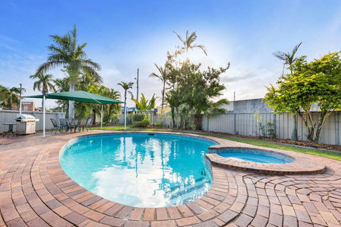 Rockhampton Riverside Central Hotel - ACT Tourism 5
