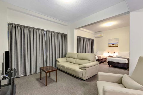 Rockhampton Riverside Central Hotel - ACT Tourism 7