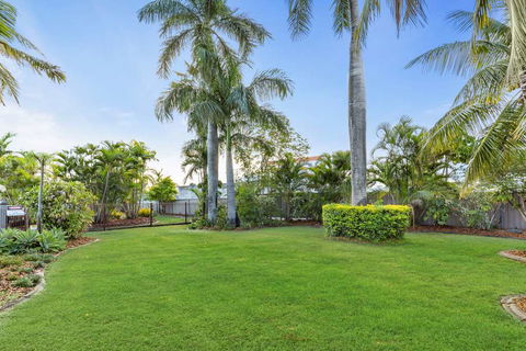 Rockhampton Riverside Central Hotel - ACT Tourism 8