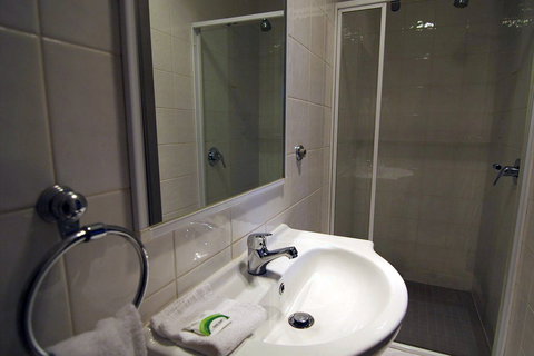 Guiding Star Hotel - ACT Tourism 5