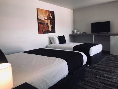 Guiding Star Hotel - ACT Tourism 9