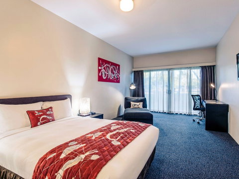 Mercure Kakadu Crocodile Hotel - ACT Tourism 4