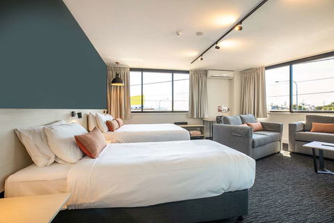 Chardons Corner Hotel - ACT Tourism 7