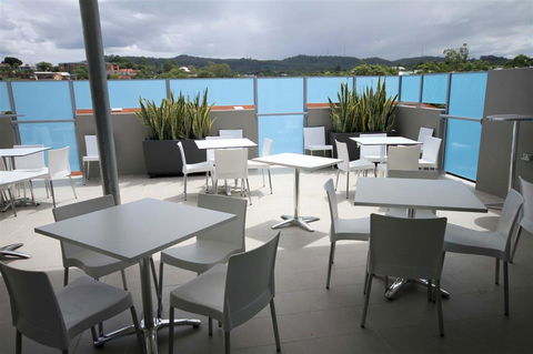 Jephson Hotel - ACT Tourism 11