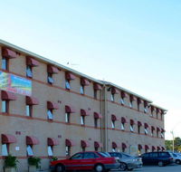 Arena Hotel - ACT Tourism