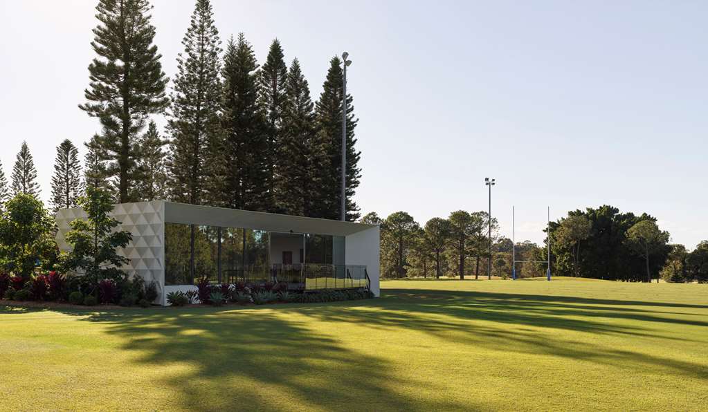 Arundel Bc QLD ACT Tourism