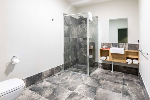 Nightcap at Commercial Hotel - ACT Tourism 2