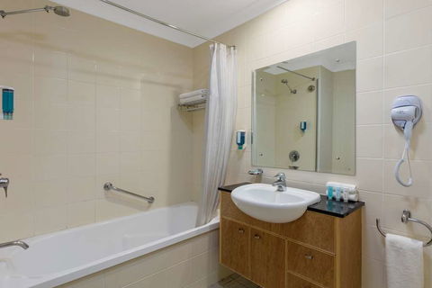 Nesuto Canberra Apartment Hotel - ACT Tourism 3