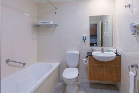Nesuto Canberra Apartment Hotel - ACT Tourism 4