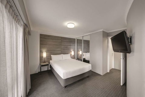 Adina Serviced Apartments James Court - ACT Tourism 13