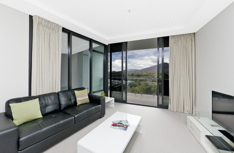 Astra Canberra Manhattan - ACT Tourism 6