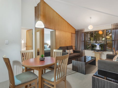 The Airport International Motel - ACT Tourism 11