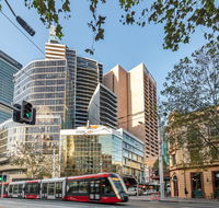 Meriton Suites Campbell Street - ACT Tourism