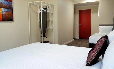 28 Hotel - ACT Tourism 0