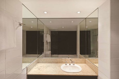 Adina Apartment Hotel Sydney Surry Hills - ACT Tourism 8