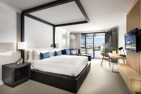 Tradewinds Hotel - ACT Tourism 1