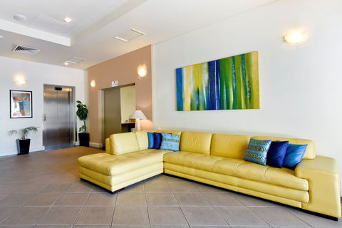 Metro Advance Apartments & Hotel - ACT Tourism 2