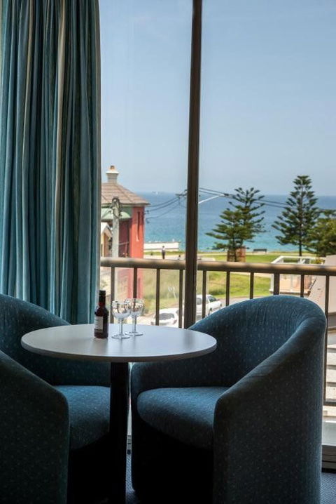 Alloggio Newcastle Beach Hotel - ACT Tourism 1
