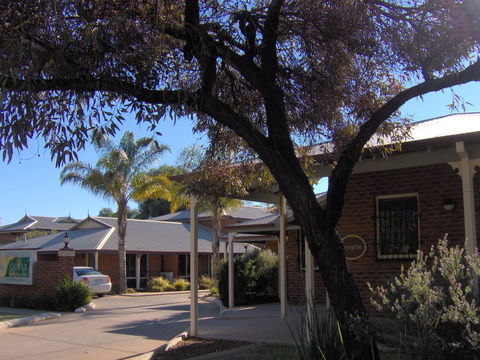 Quest Yelverton Kalgoorlie - ACT Tourism 1