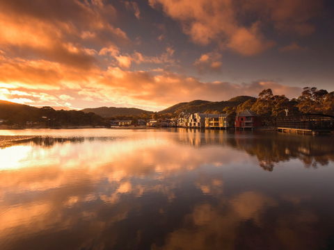 Novotel Lake Crackenback Resort & Spa - ACT Tourism 1