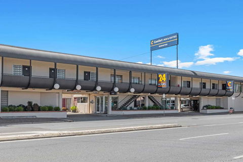 Comfort Inn Manhattan - ACT Tourism 1