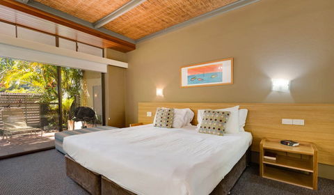 Nautilus Beachfront Villas & Spa - ACT Tourism 1