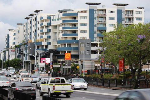 Gabba Central Apartments - ACT Tourism 0