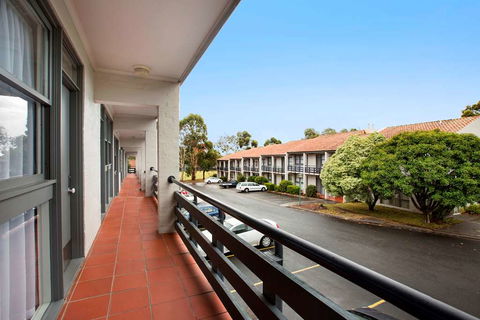 Ferntree Gully, A Nightcap Hotel - ACT Tourism 2