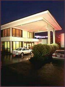 Sandown Regency Motor Inn - ACT Tourism 0