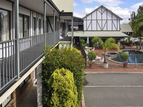 Ibis Styles Adelaide Manor - ACT Tourism 0