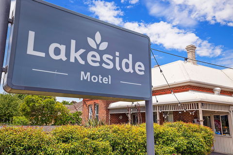 Hamilton Lakeside Motel - ACT Tourism 2