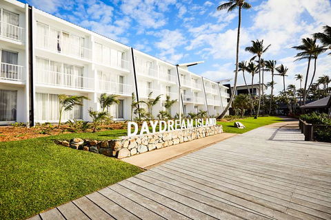 Daydream Island Resort - ACT Tourism 1