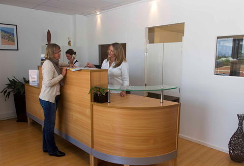 Margarets Beach Resort - ACT Tourism 3
