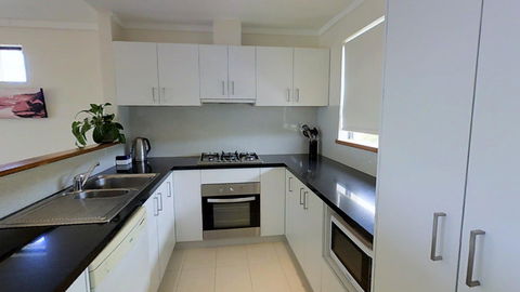 Margarets Beach Resort - ACT Tourism 12