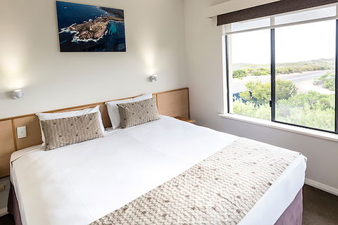 Margarets Beach Resort - ACT Tourism 14