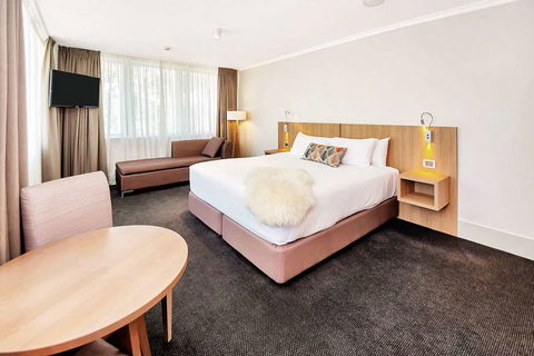 Clarion Hotel Townsville - ACT Tourism 3