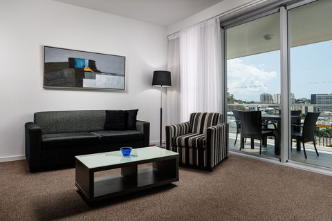 Direct Hotels - Kensington At Central - ACT Tourism 0