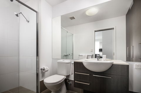 Direct Hotels - Kensington At Central - ACT Tourism 1