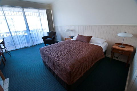 City Oasis Inn - ACT Tourism 1