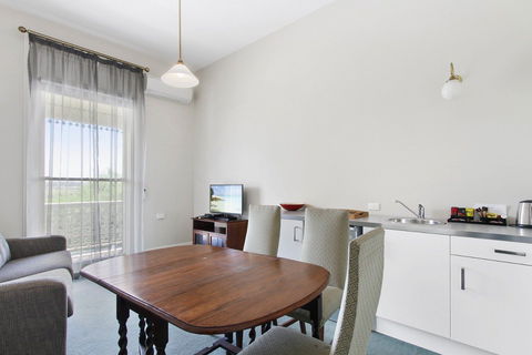 The Riversleigh - ACT Tourism 12