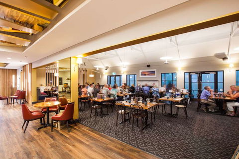 Royal Palms Resort by Nightcap - ACT Tourism 11