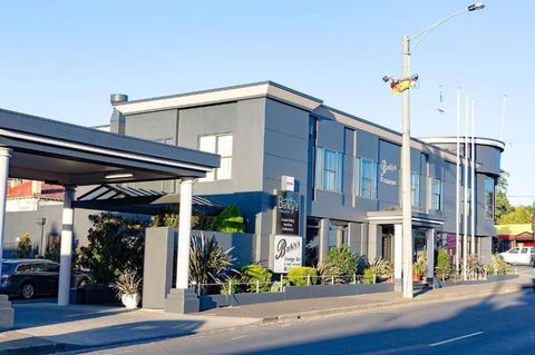 Barkly Motor Lodge - ACT Tourism 1