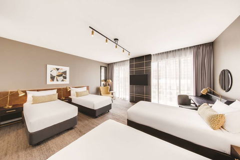Vibe Hotel Sydney - ACT Tourism 8