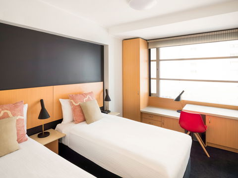 Hotel Ibis World Square - ACT Tourism 3
