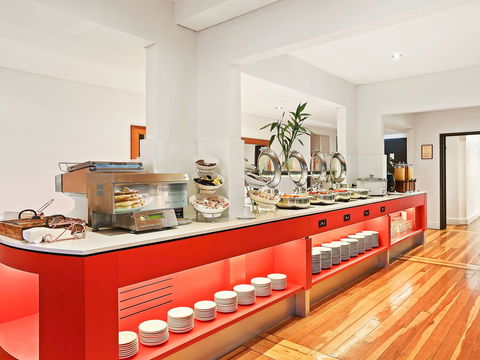 Hotel Ibis World Square - ACT Tourism 8