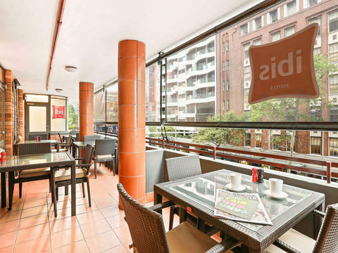 Hotel Ibis World Square - ACT Tourism 10