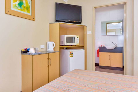 Econo Lodge Karratha - ACT Tourism 11