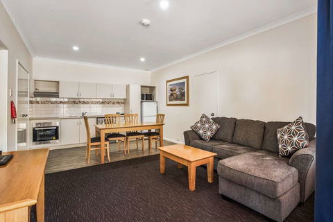 Karratha Central Apartments - ACT Tourism 11