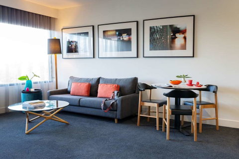 East Hotel - ACT Tourism 4