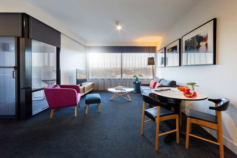 East Hotel - ACT Tourism 7